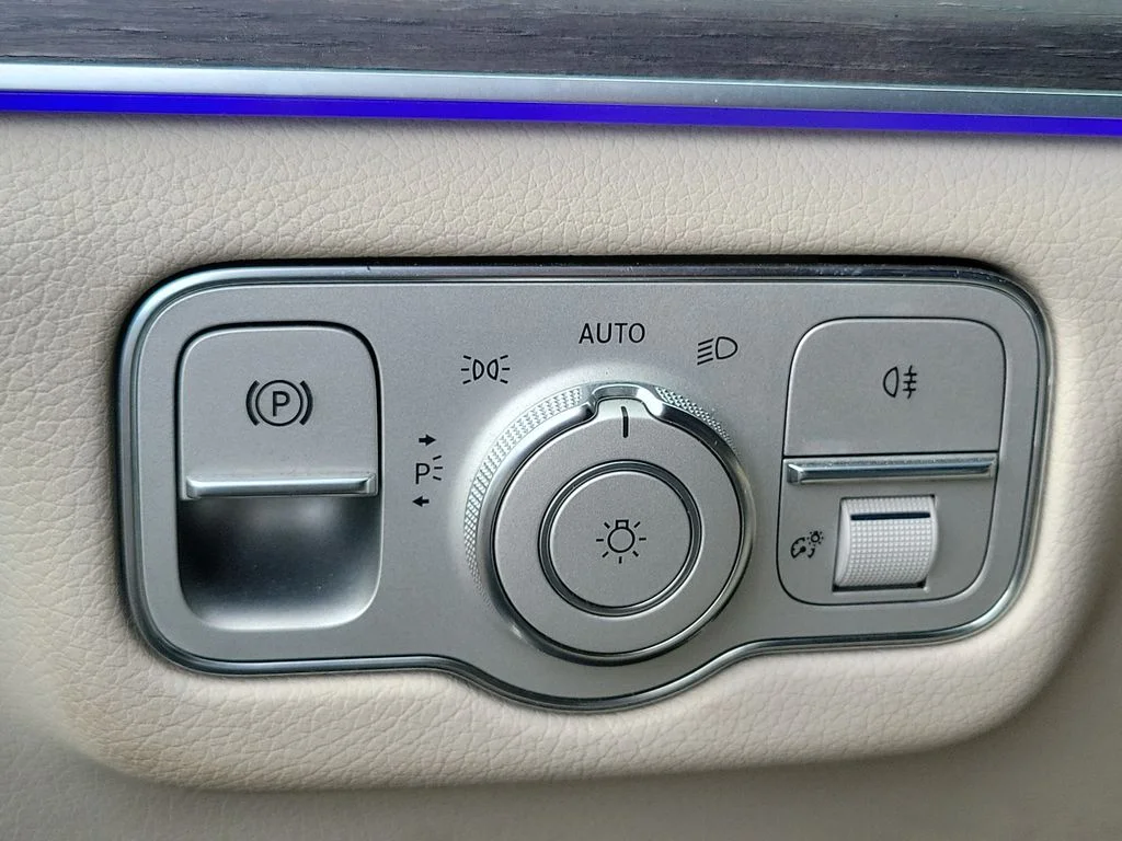 Used 2020 White Mercedes-Benz GLE 350 image 29