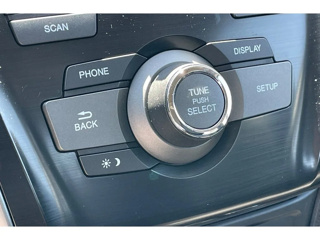 Used 2014 Bellanova White Pearl Acura 2.0L (A5) image 29