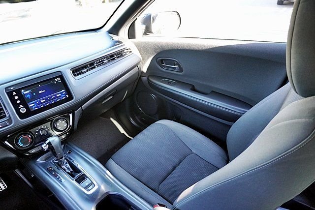 Used 2021  Honda Sport image 19