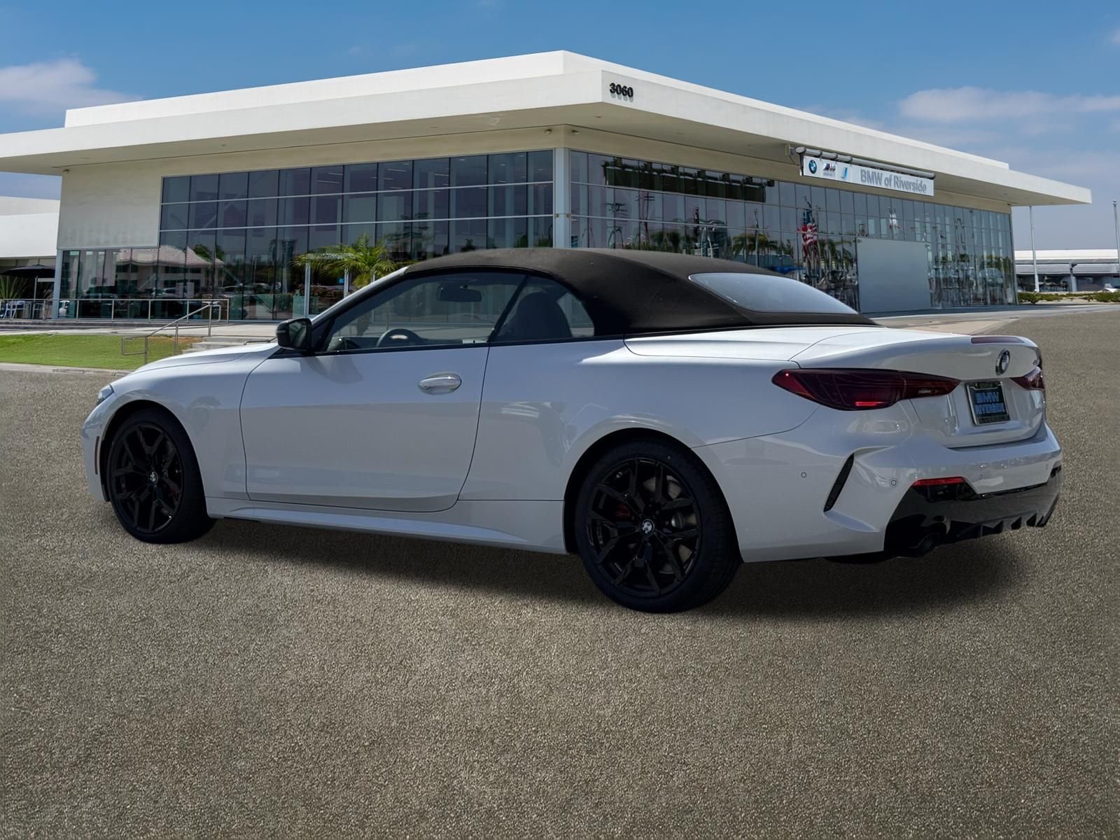 New 2026 Mineral White Metallic BMW 430i image 8