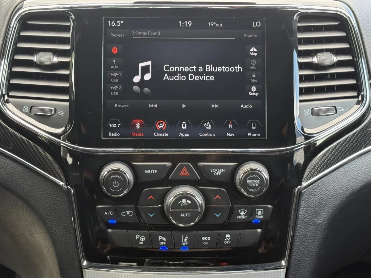 Used 2019 Grey Jeep SRT image 25