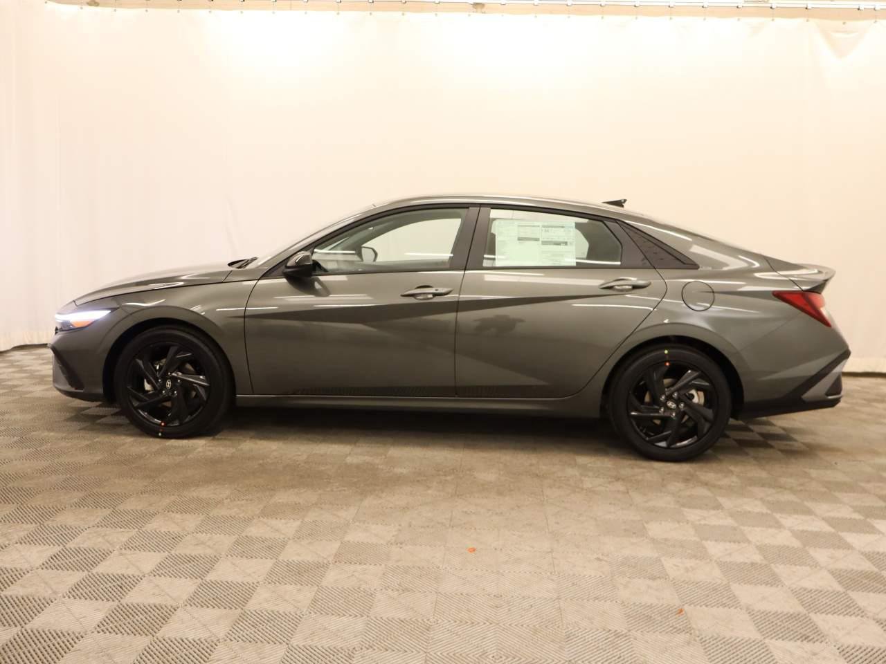 New 2026 Amazon Gray Pearl Hyundai SEL Sport image 2