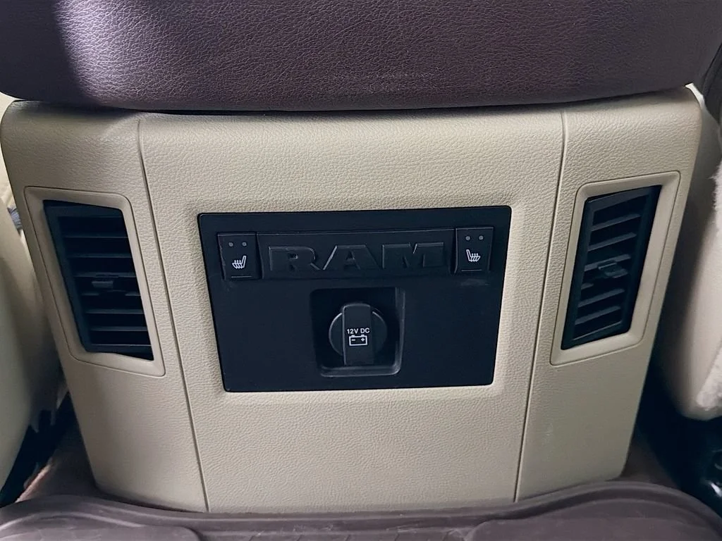 Used 2018  Ram Laramie image 23