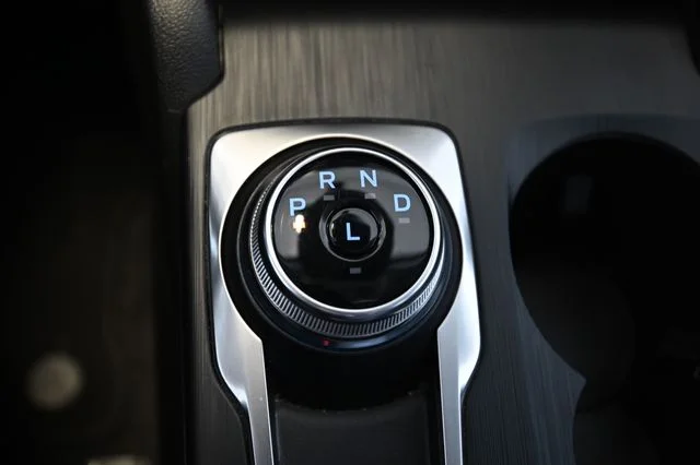 Used 2024 Silver Ford Platinum image 26
