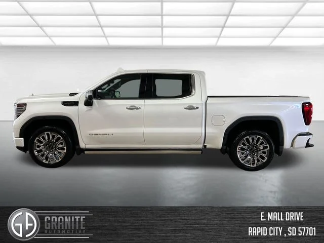 Used 2024 White GMC Denali Ultimate image 3