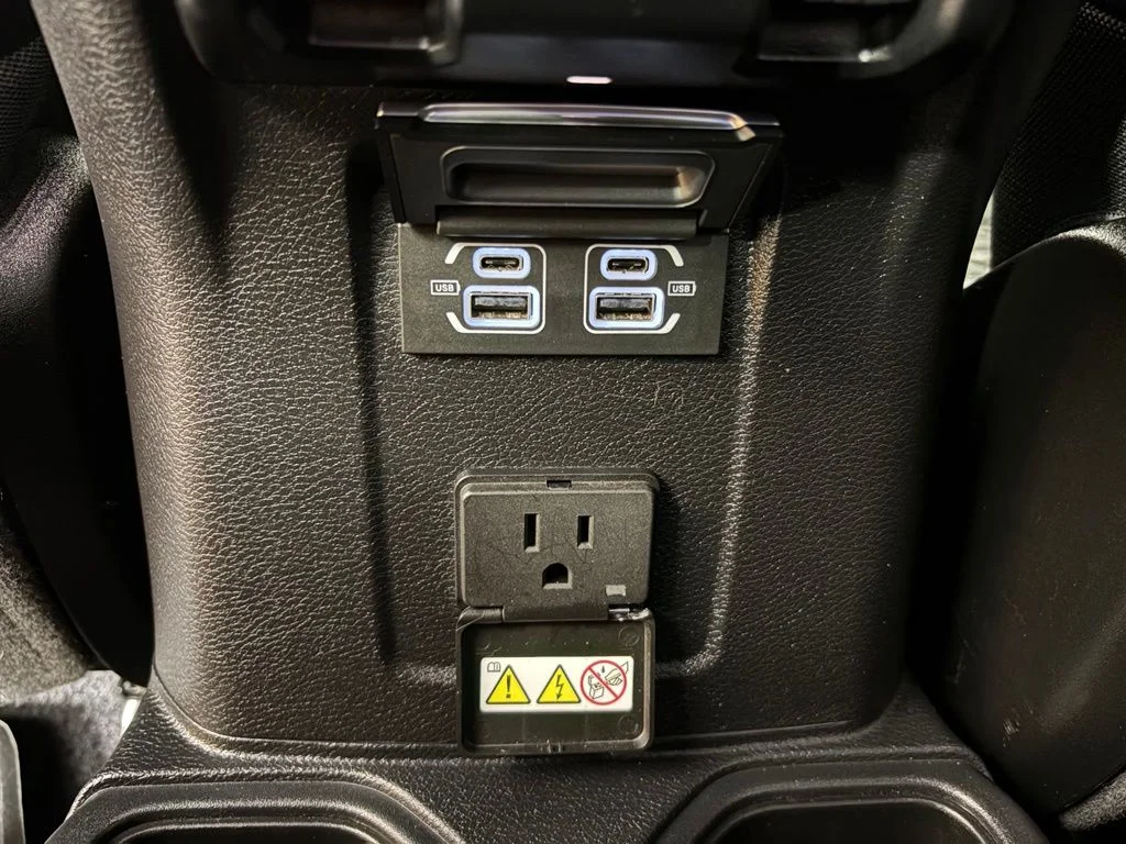 Used 2021 Green Jeep Unlimited Rubicon image 33