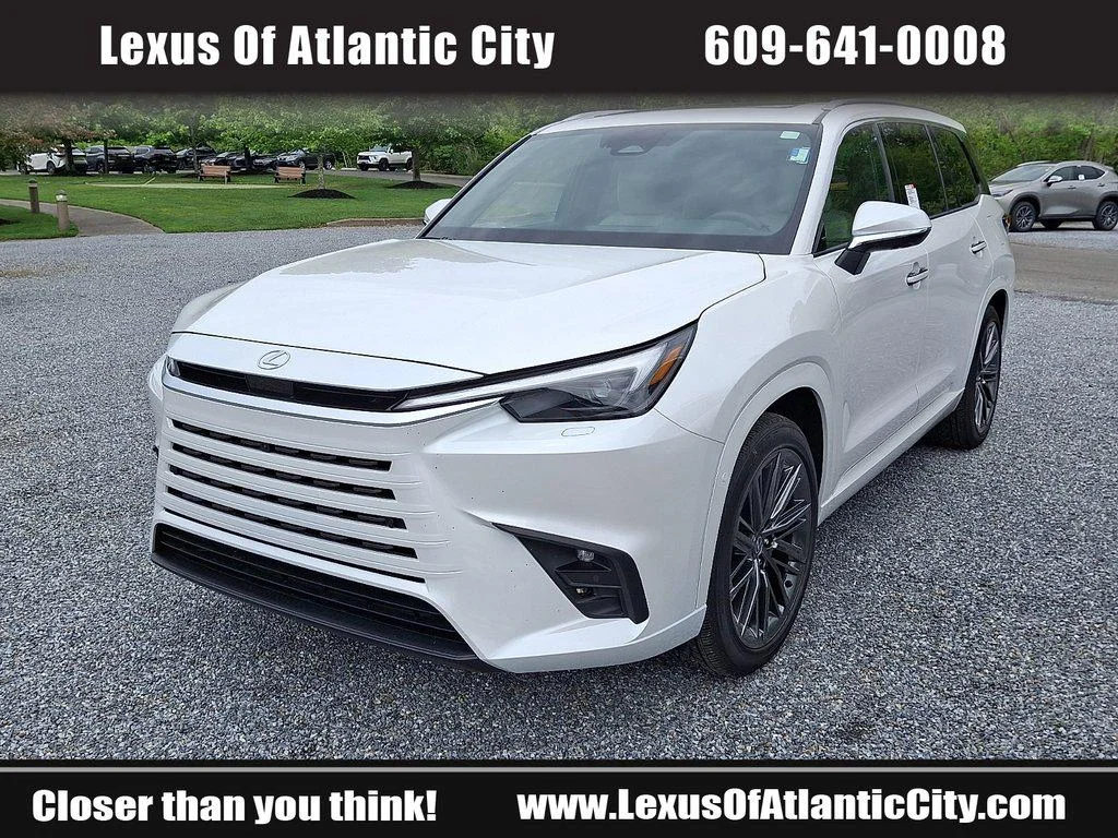 New 2026 Wind Chill Pearl Lexus Luxury image 3