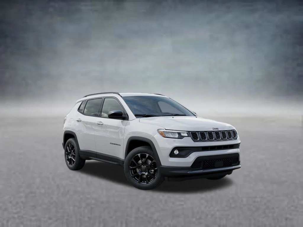 New 2026 Bright White Clear-Coat Exterior Paint Jeep Latitude image 5
