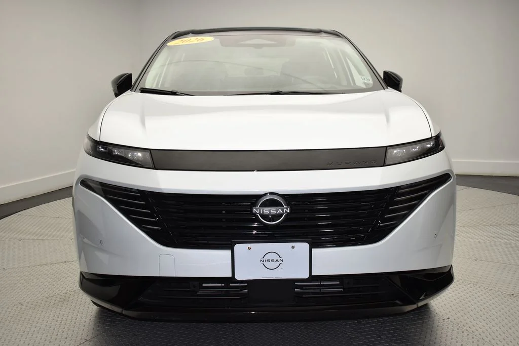 Used 2026 White Nissan Platinum image 2