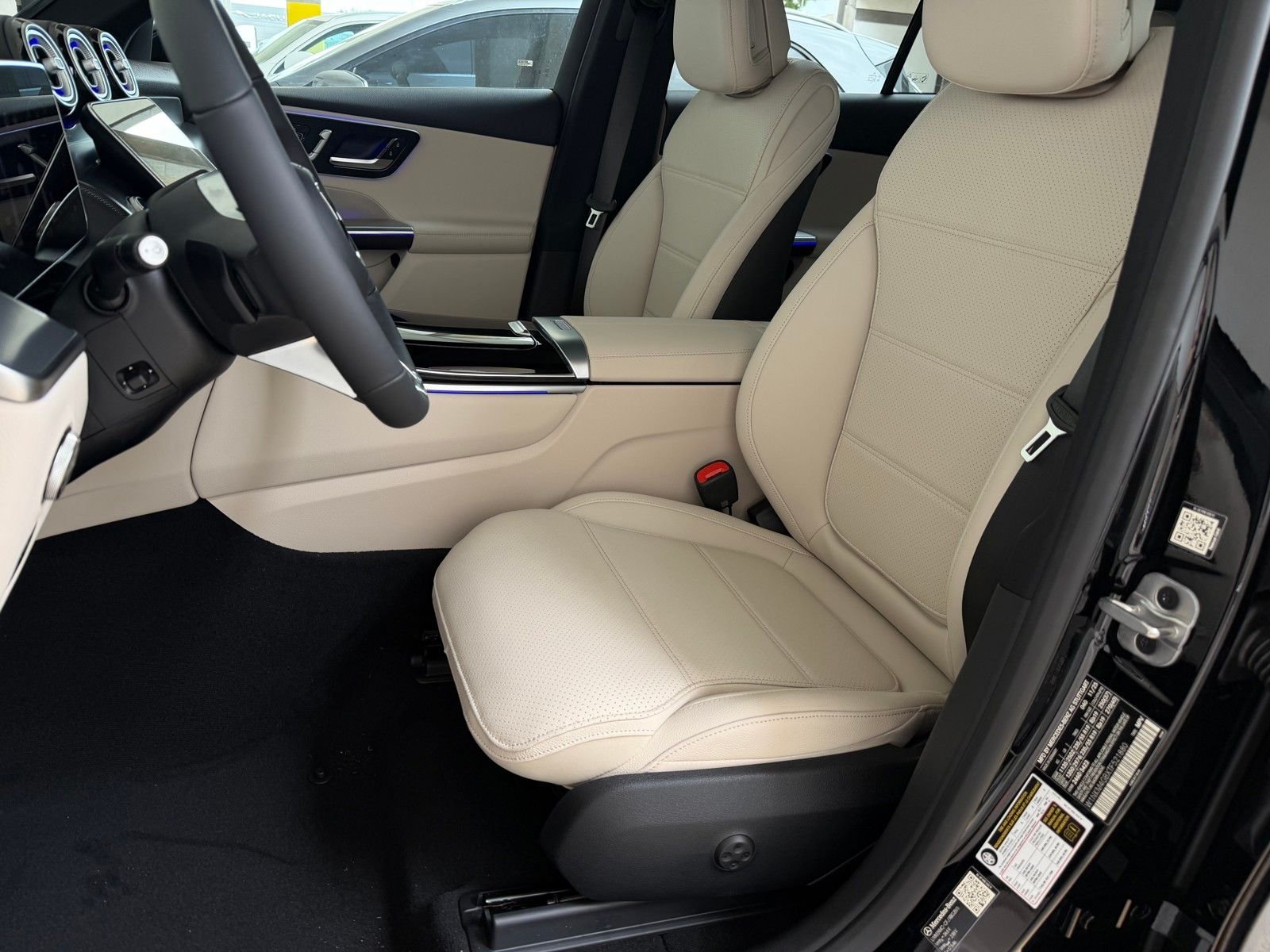New 2026 Black Mercedes-Benz GLC 300 image 14
