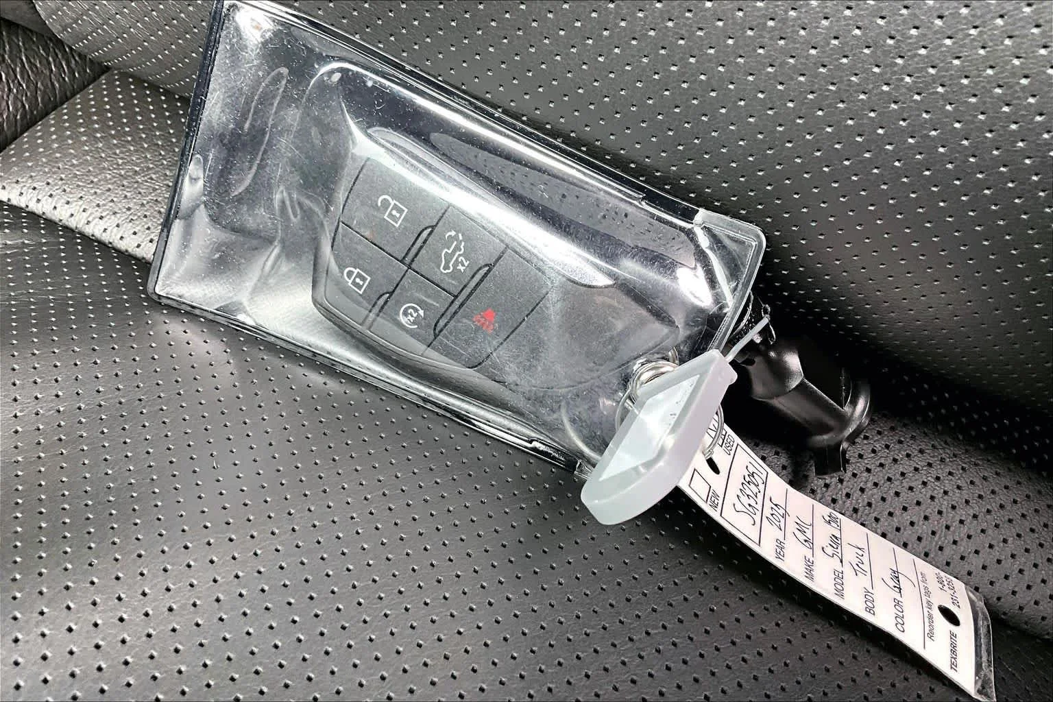 Used 2025 Onyx Black GMC Denali image 15