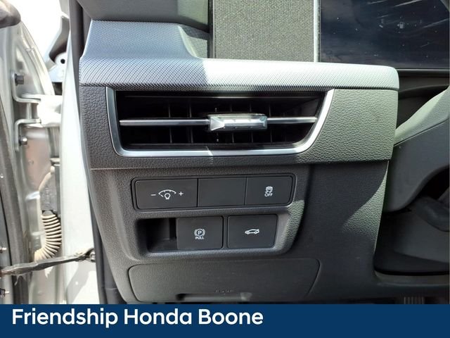 Used 2024 Silver Hyundai SEL image 24