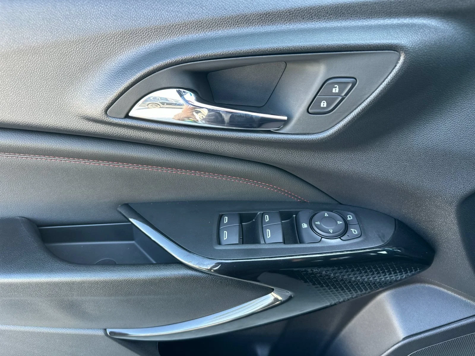 2026 Chevrolet Trax RS - Photo 11