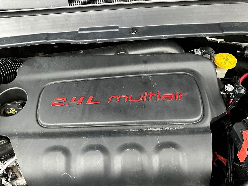 Used 2018 White Jeep Trailhawk image 34