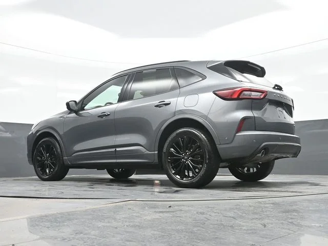 Used 2024 Gray Ford ST-Line Elite image 19