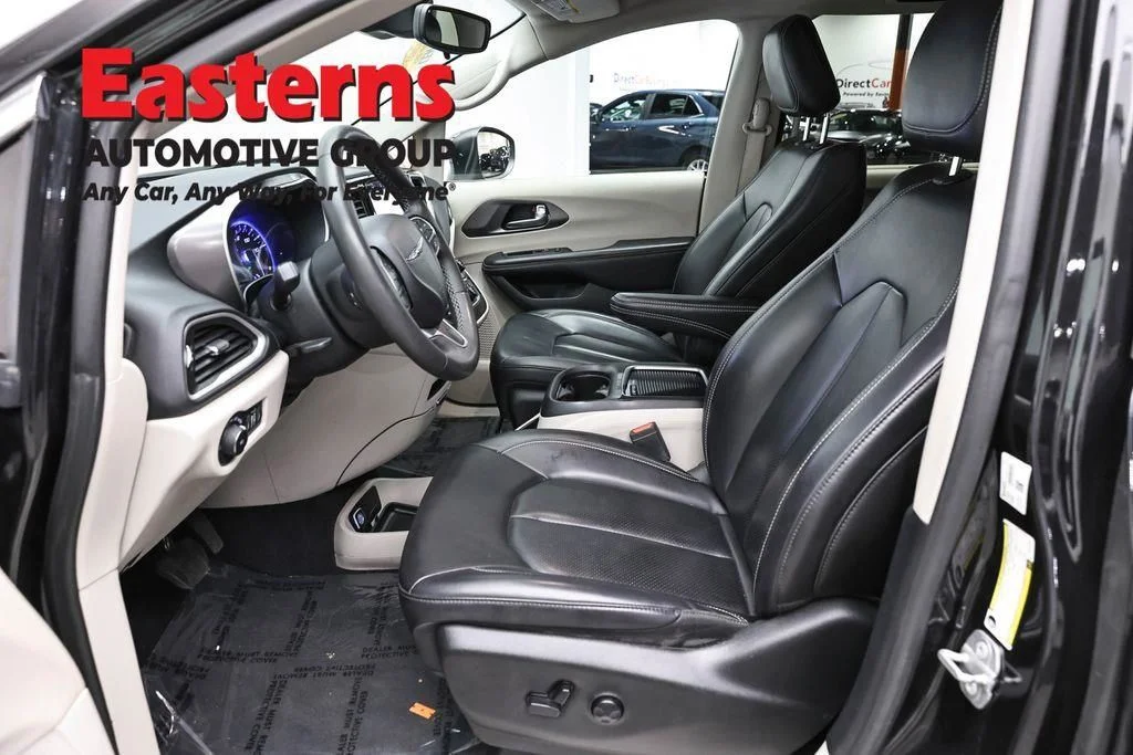 Certified Used 2023 Black Chrysler Touring L image 16