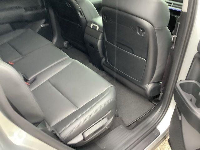 New 2026 Shimmering Silver Hyundai Limited image 24