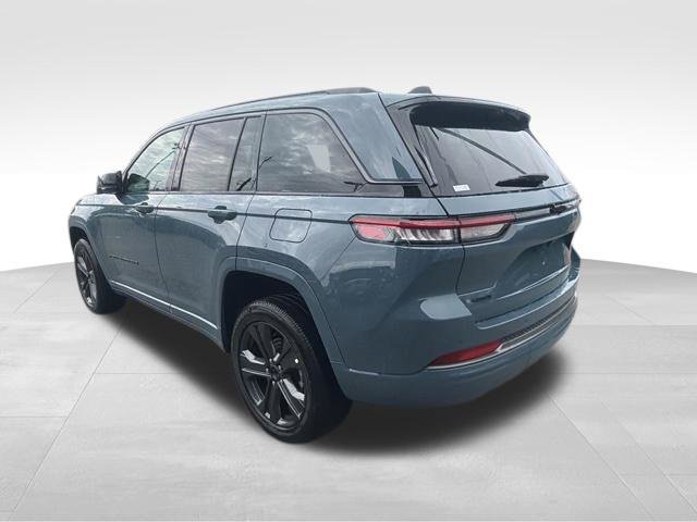 New 2027 Steel Blue Paint Jeep Limited Reserve image 5