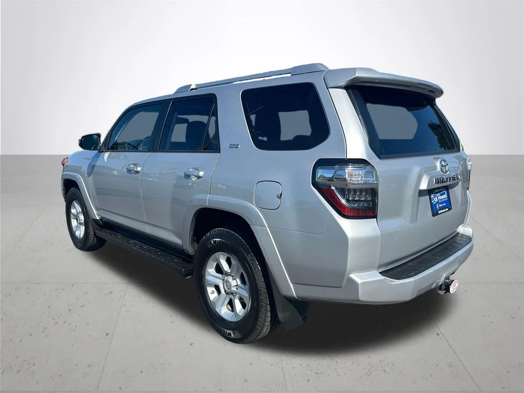 Used 2017 Silver Toyota SR5 Premium image 9