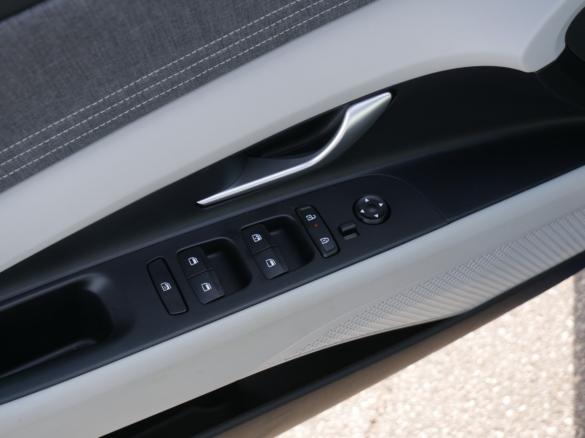 2026 Hyundai Elantra Limited - Photo 19