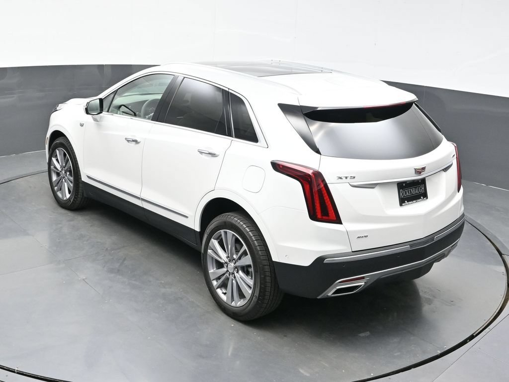 New 2026 Crystal White Tricoat Cadillac Premium Luxury image 30