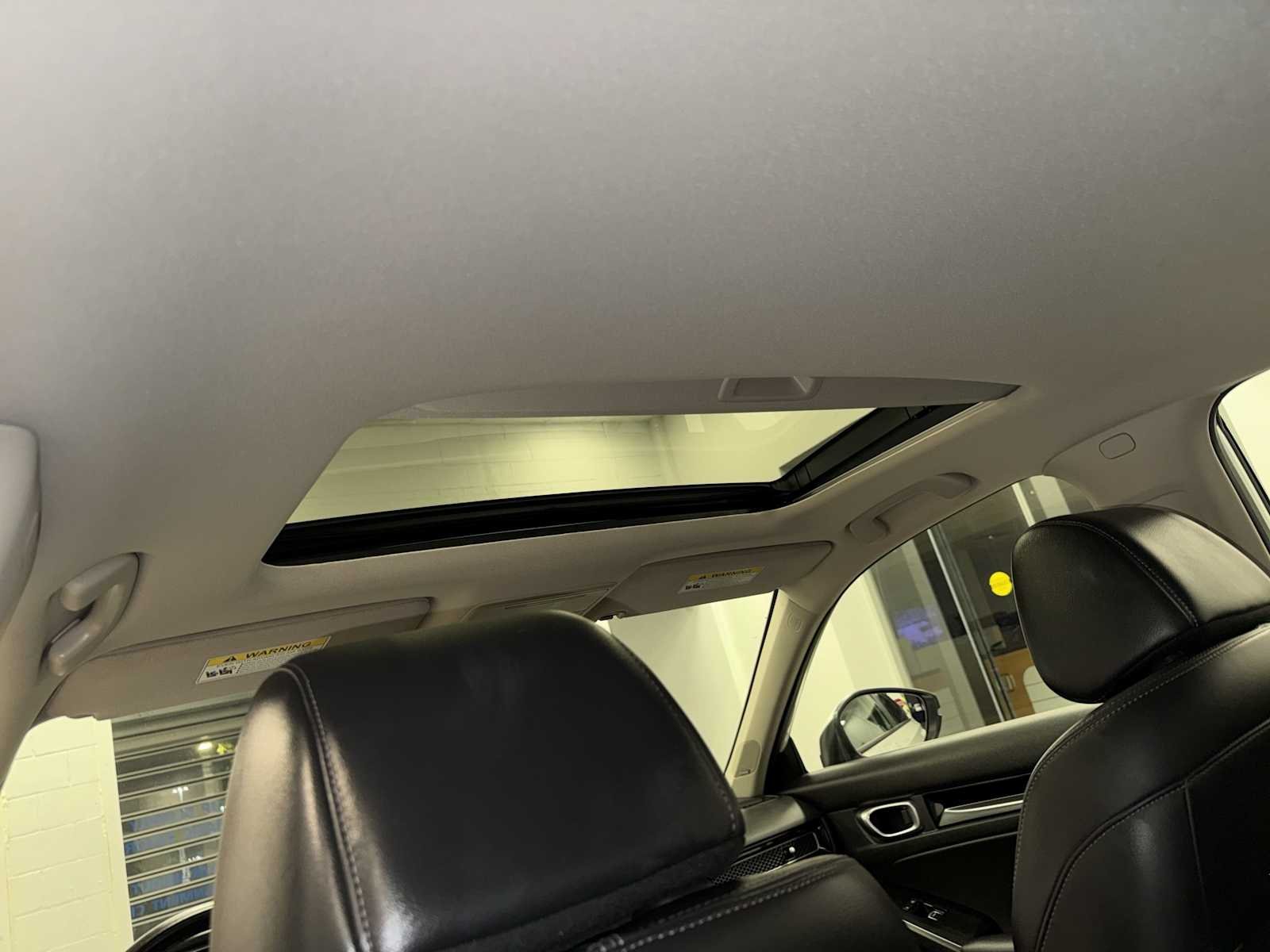Used 2023 White Honda Touring image 25