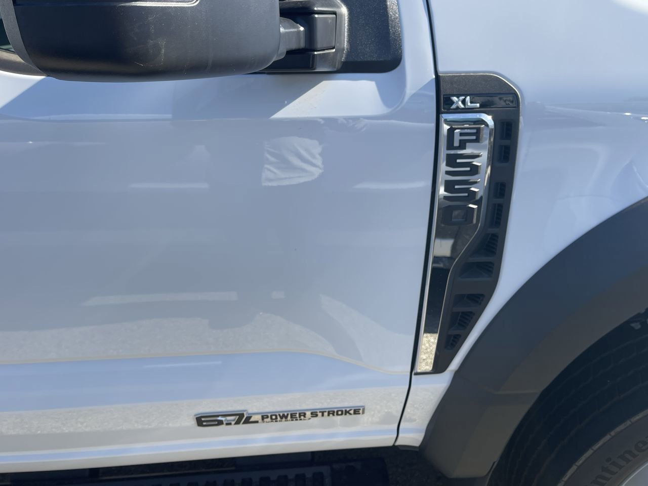 New 2026 Oxford White Ford XL image 8