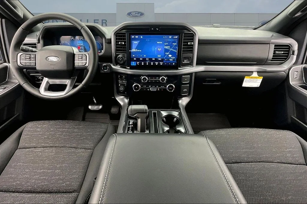 New 2026 Agate Black Metallic Ford XLT image 5
