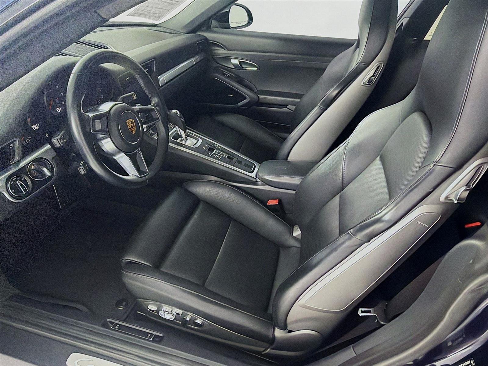 Used 2018 Night Blue Metallic Porsche Carrera S image 5