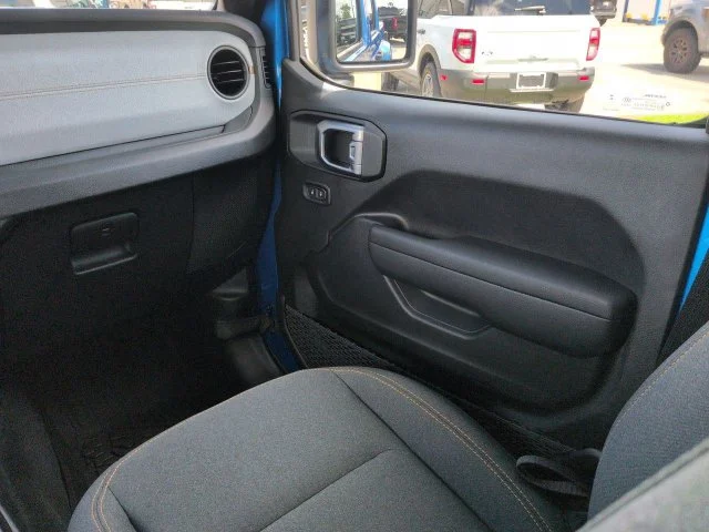 Certified Used 2025 Hydro Blue Pearlcoat Jeep Nighthawk image 17