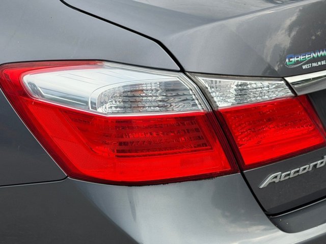 Used 2015  Honda LX image 43