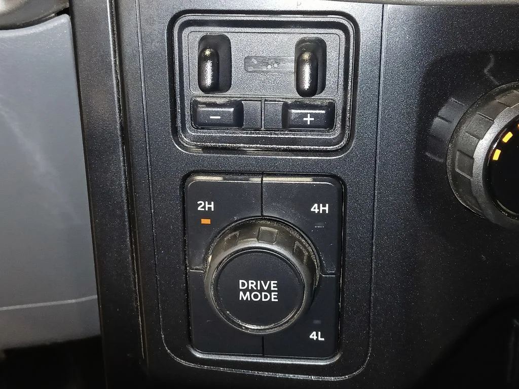 Used 2021 White Ford XL image 15
