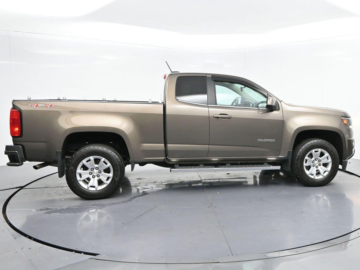 Used 2015 Brownstone Metallic Chevrolet 4WD LT image 8
