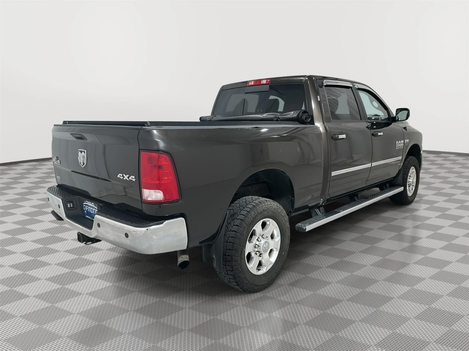 Used 2016 Luxury Brown Pearlcoat Ram Big Horn image 5