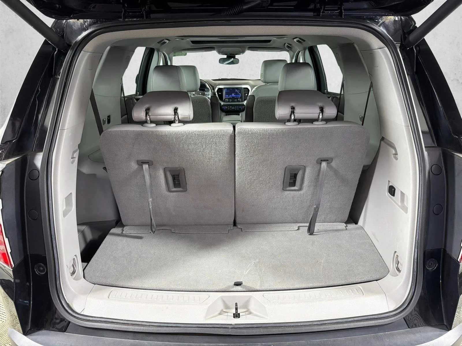 Used 2022 White GMC SLT image 20