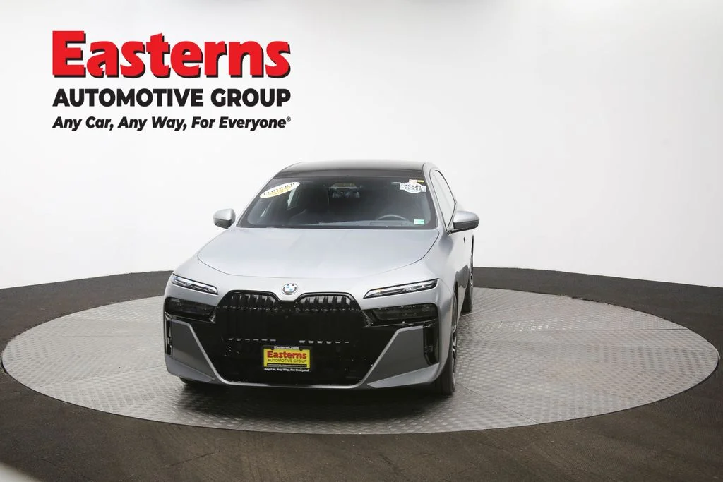 Used 2023 Gray BMW 740i image 57