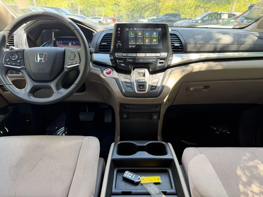 Used 2023 Platinum White Pearl Honda EX image 13