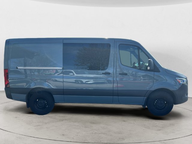 Used 2024 Gray Mercedes-Benz  image 4