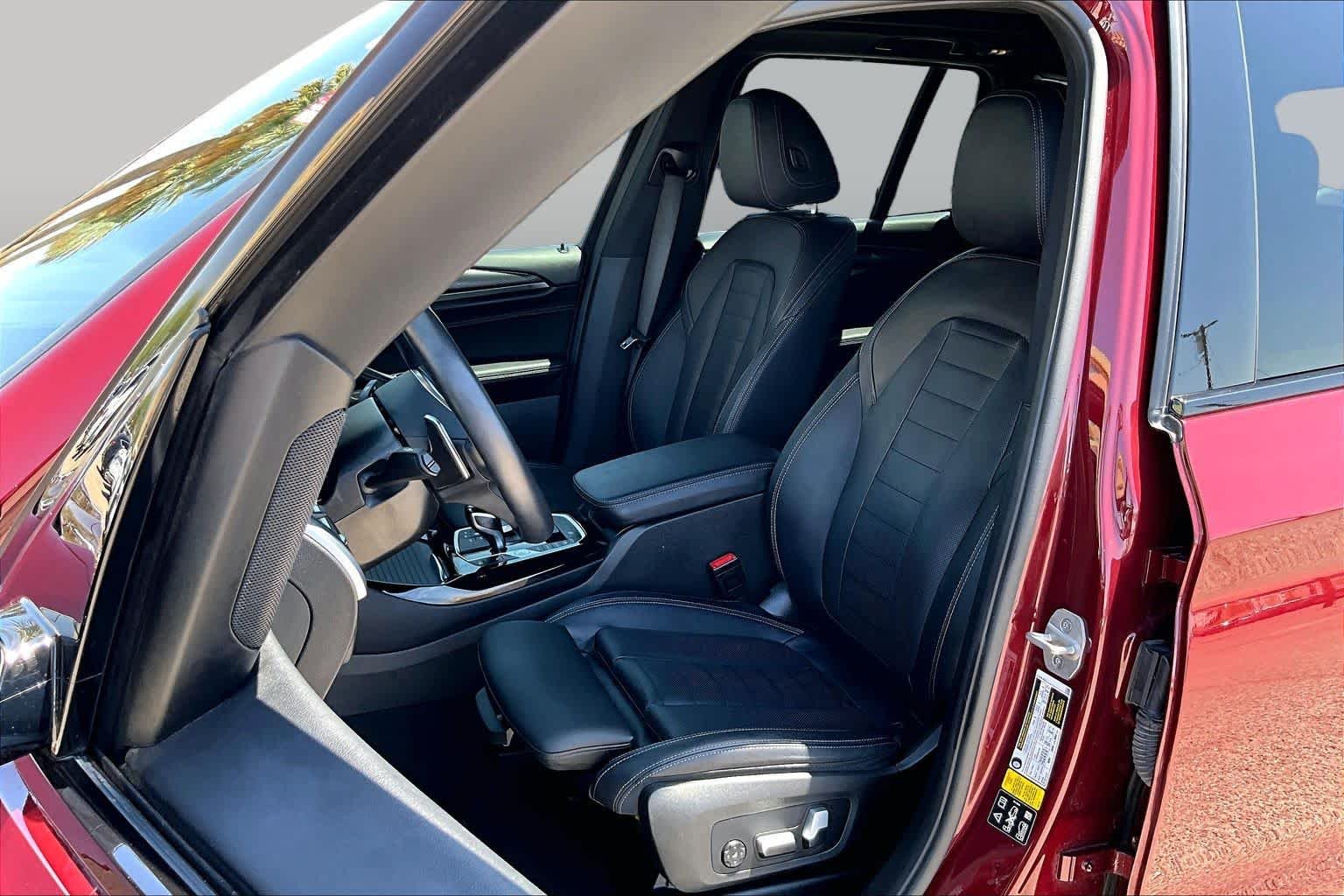 Used 2024 Aventurin Red Metallic BMW xDrive30i image 7