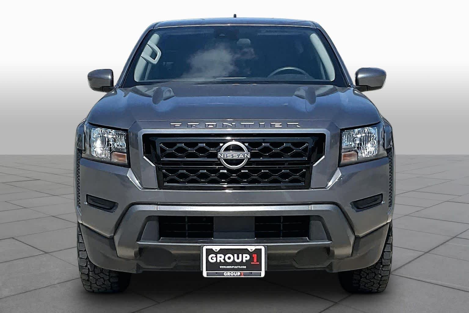 Used 2024 Gun Metallic Nissan SV image 4