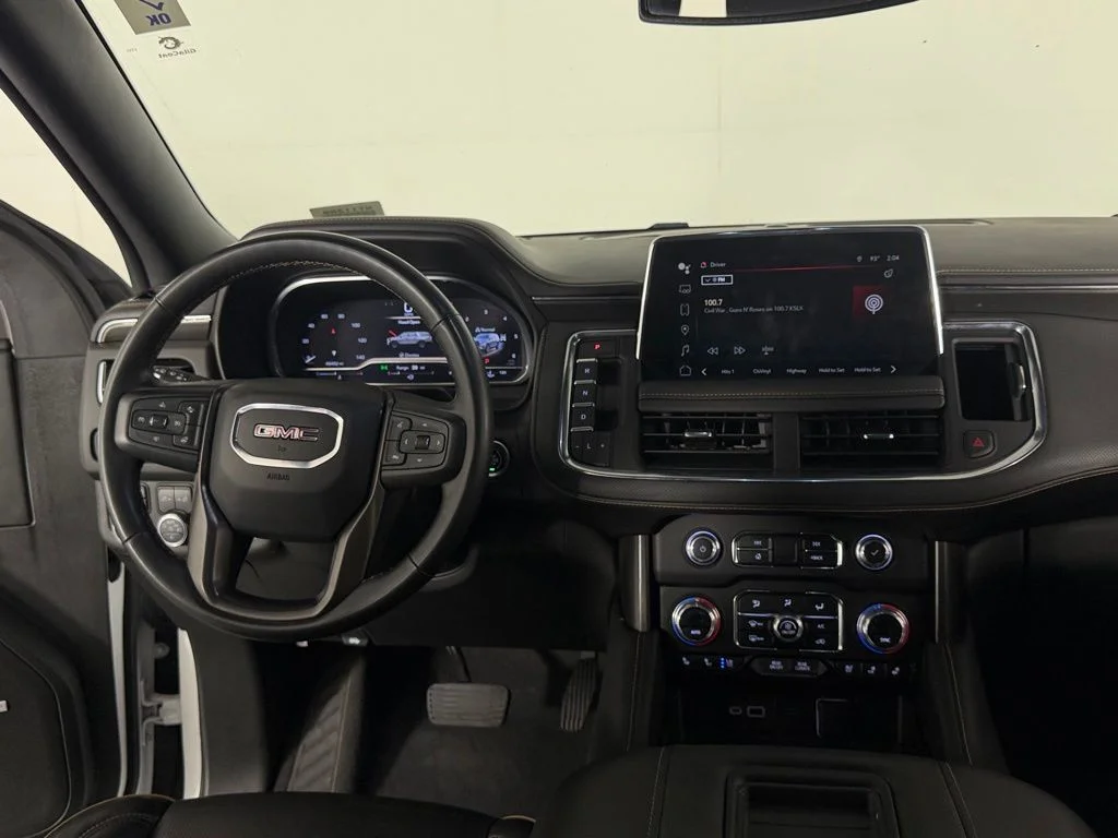 2023 GMC Yukon AT4 - Photo 14