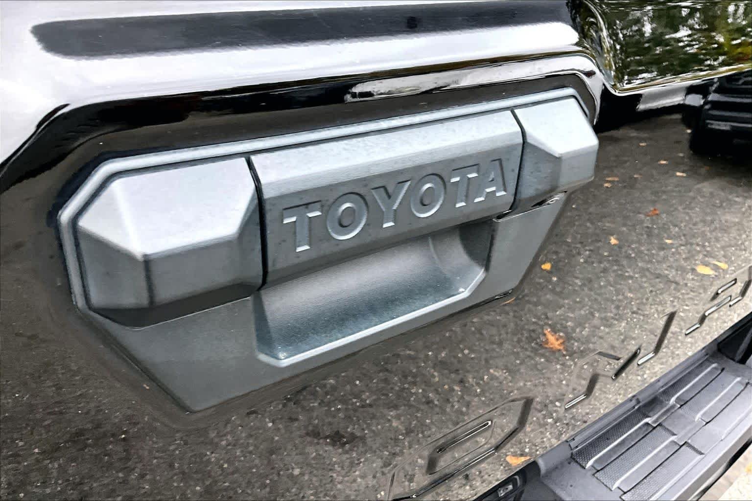 Used 2025 Black Toyota SR5 image 29