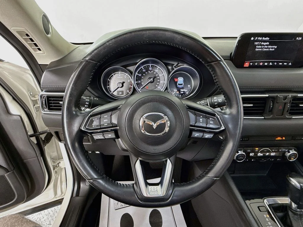 Used 2018 Snowflake White Pearl Mica Mazda Touring image 16