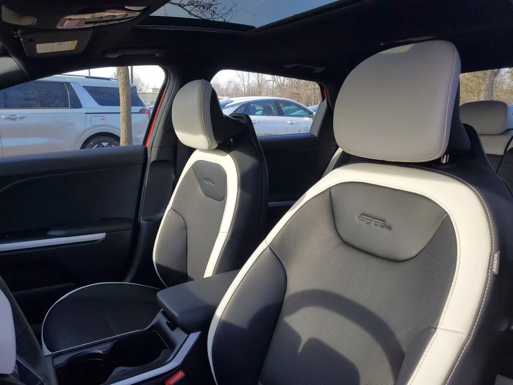 2026 Kia K4 GT-Line Turbo - Photo 11