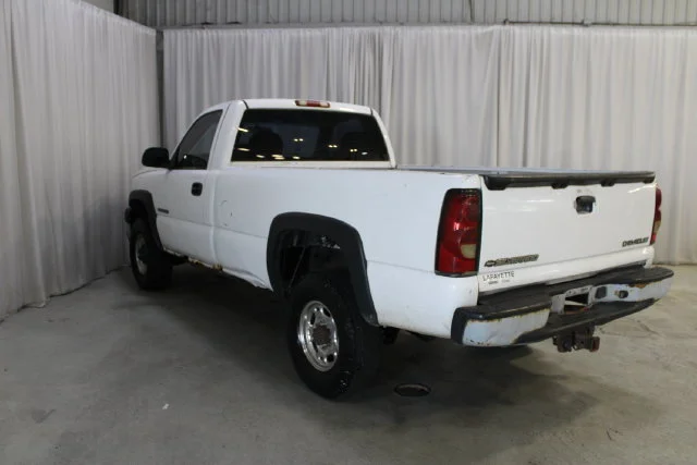 Used 2005 White Chevrolet Work Truck image 22