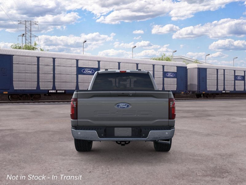 New 2026 Carbonized Gray Metallic Ford XLT image 5