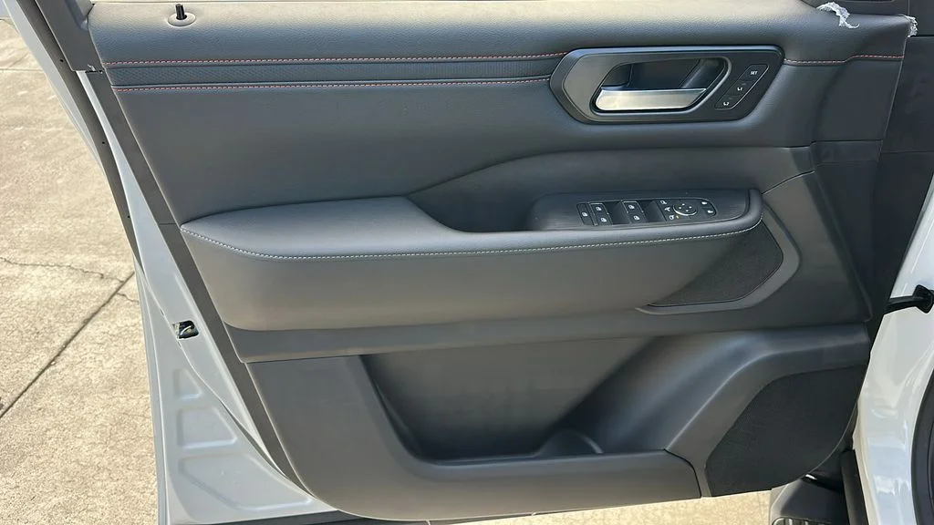 2026 Nissan Armada PRO-4X - Photo 15