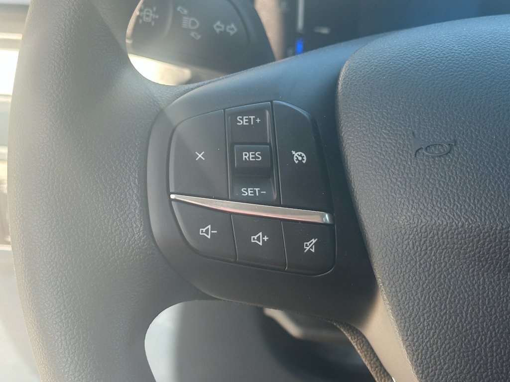 New 2025 Space White Metallic Ford XLT image 16
