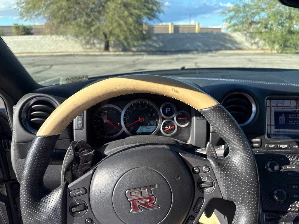 Used 2015 Gray Nissan Premium image 23