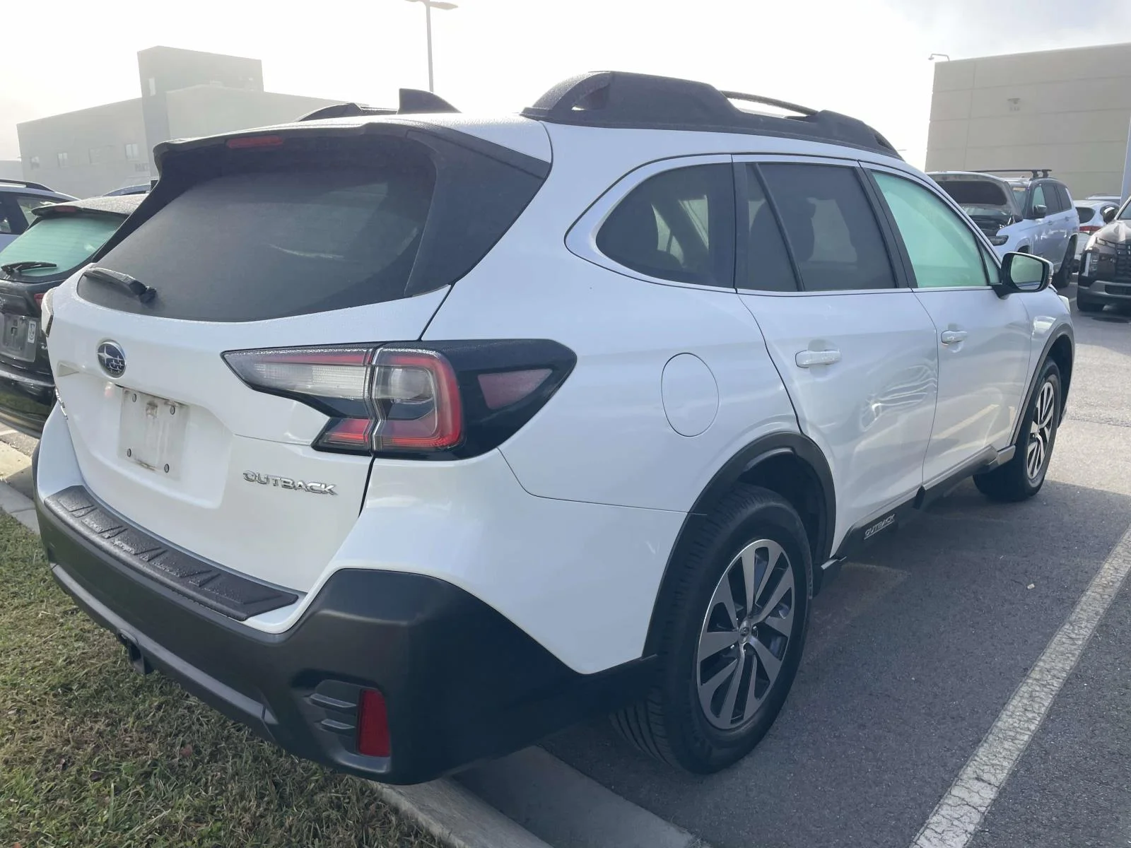 Used 2022 Crystal White Pearl Subaru Premium image 4
